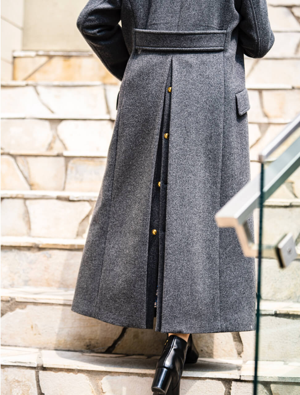 VERMEIL par iena｜BE GLOSSY MADAME-つやめくコートに大人な