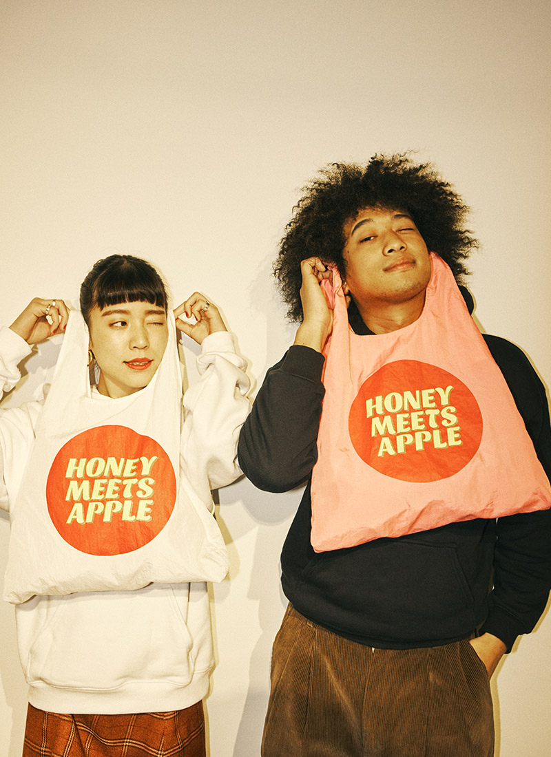 HONEY MEETS APPLE EXCLUSIVE ITEM｜特集｜BAYCREW'S STORE