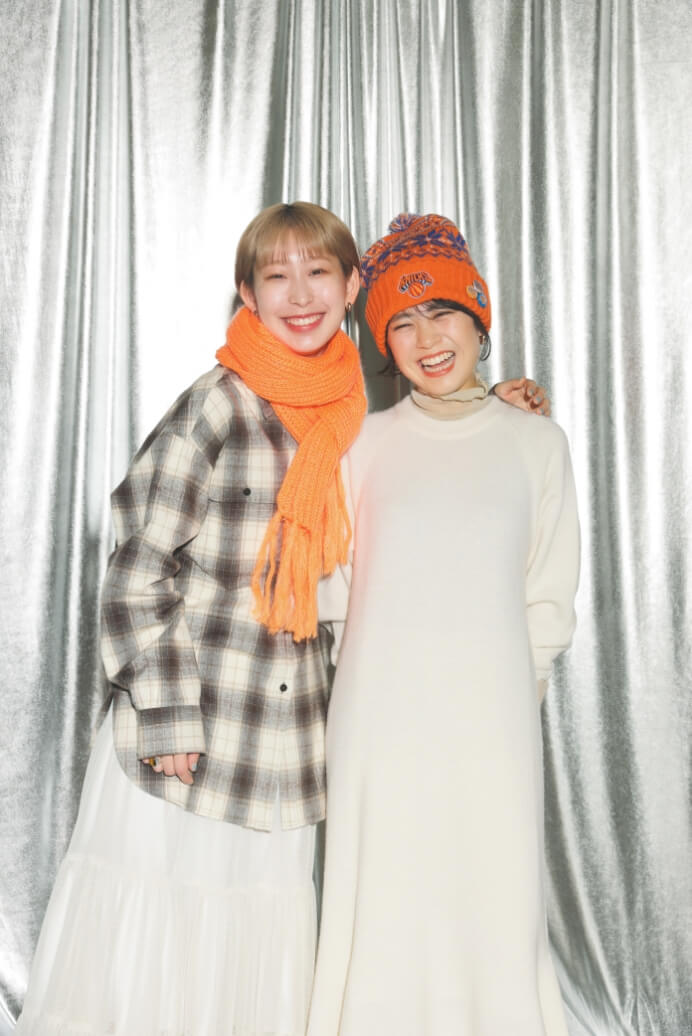 HOLIDAY SEASON 10 STAFF SNAP