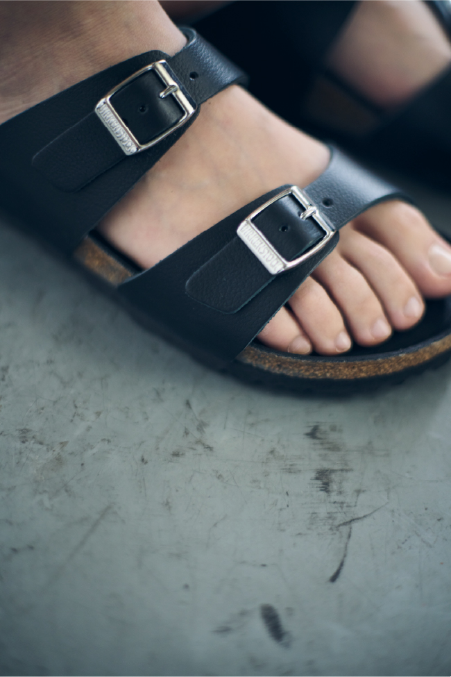 Les Foulées 10 footprints of BIRKENSTOCK for IÉNA & ÉDIFICE 菅原ありあ (墨絵アーティスト)