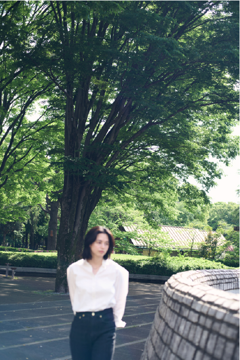Les Foulées 10 footprints of BIRKENSTOCK for IÉNA & ÉDIFICE 三村朱里 (俳優)