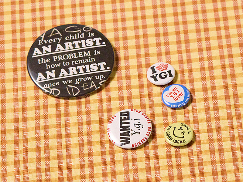 5P BUTTON BADGE