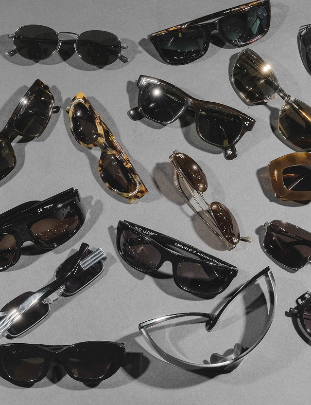 DARK SUBGLASSES EYETHINK