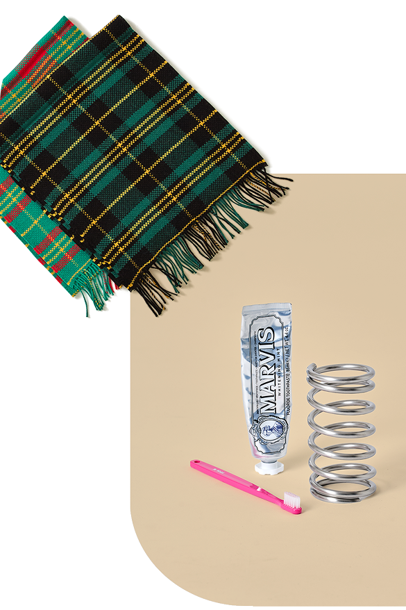 Market Check Scarf / Toothbrush Holder