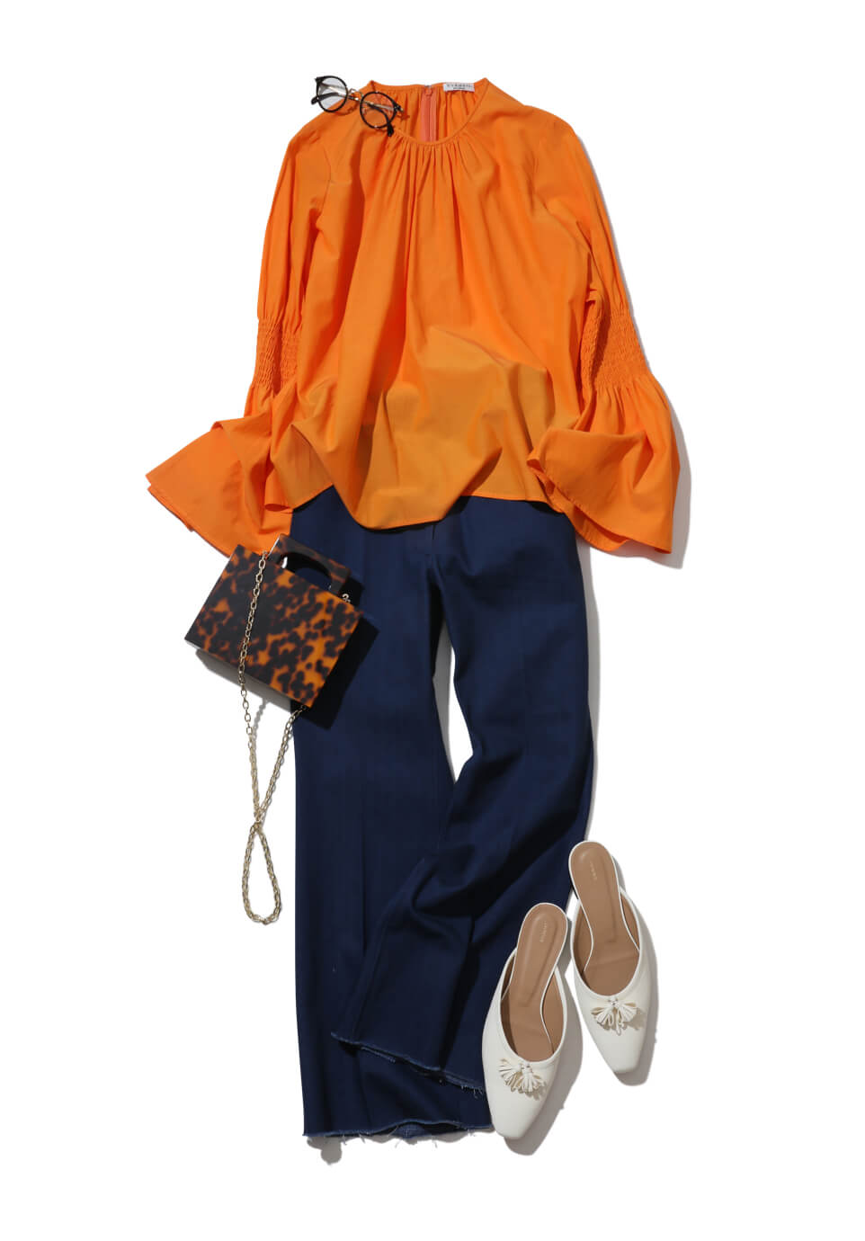 肌色もテンションも高めてくれる チアフルなオレンジが主役 Baycrew S Store